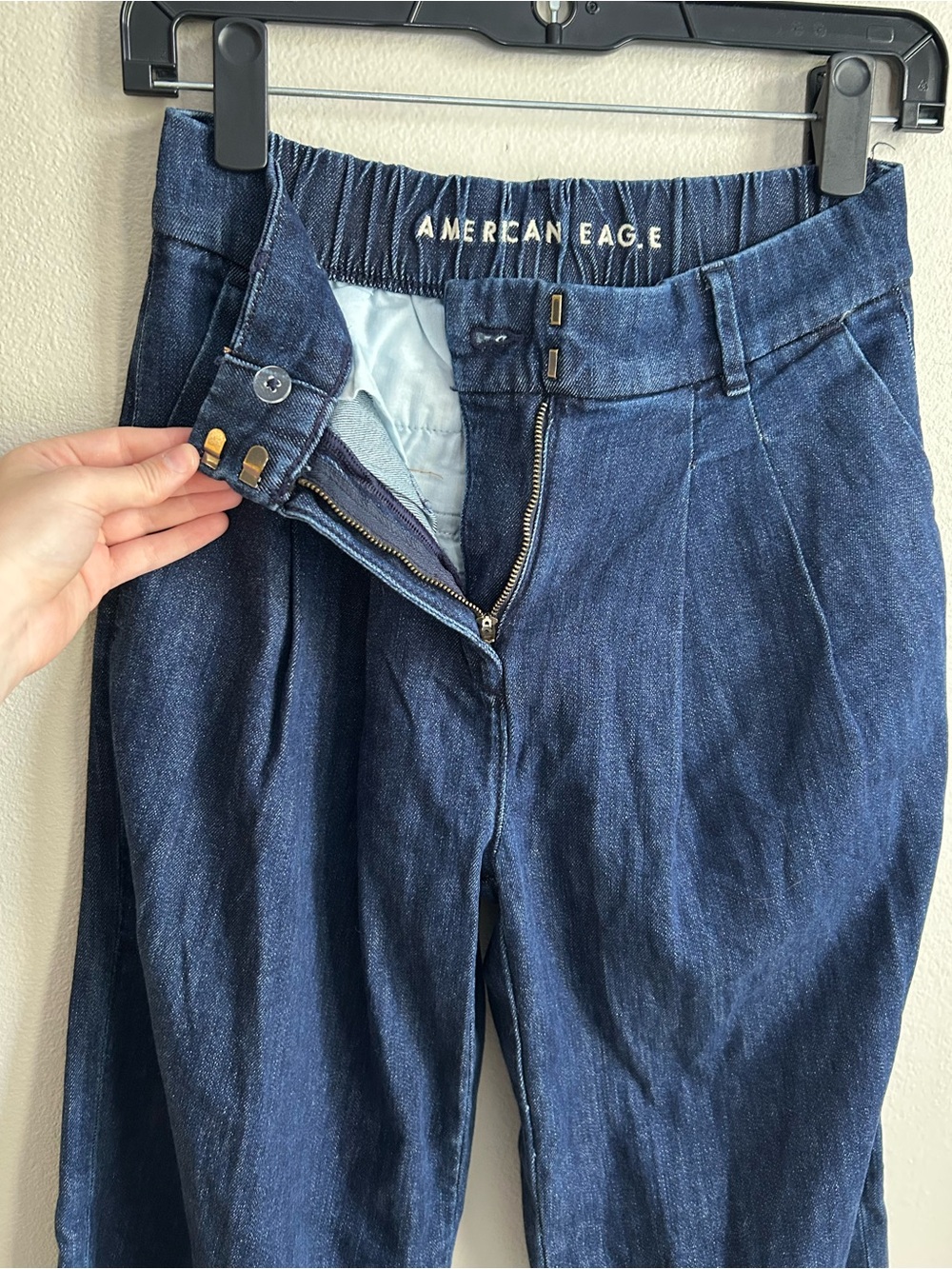 American Eagle Dark Wash Wide Leg Pleated Trouser Blue Denim Jeans Size 000 - Picture 7 of 9